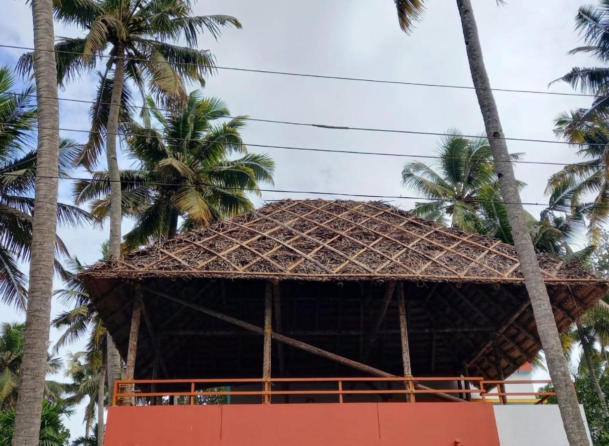 Madhav Mansion Beach Resort فاركَالا المظهر الخارجي الصورة